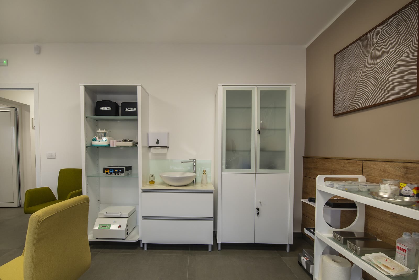 Treatment room in a modern aesthetic clinic